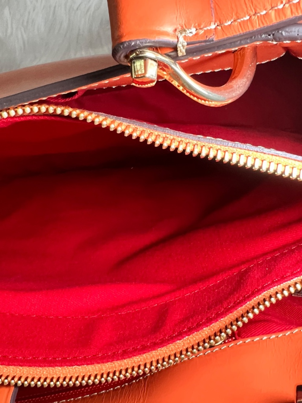 Dooney Bourke Alto Camilla - Picture 10 of 10